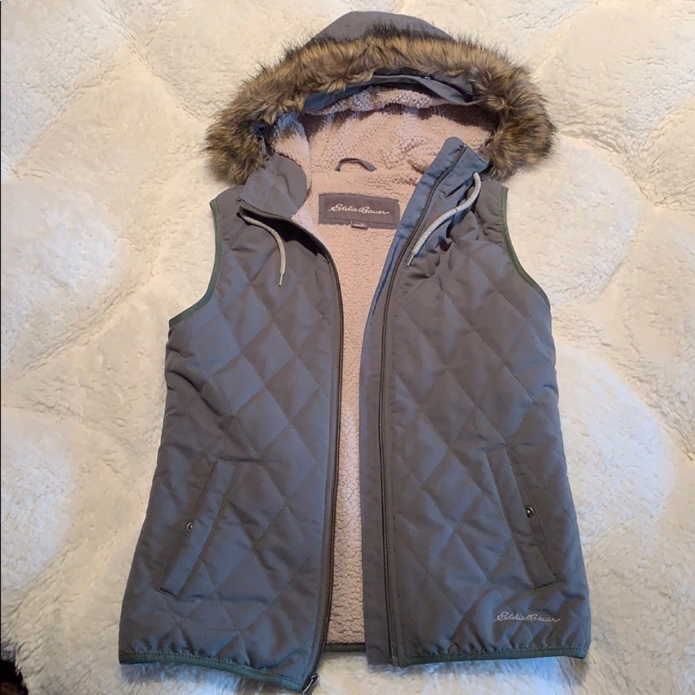 Eddie Bauer Olive Green fleece vest w/fur